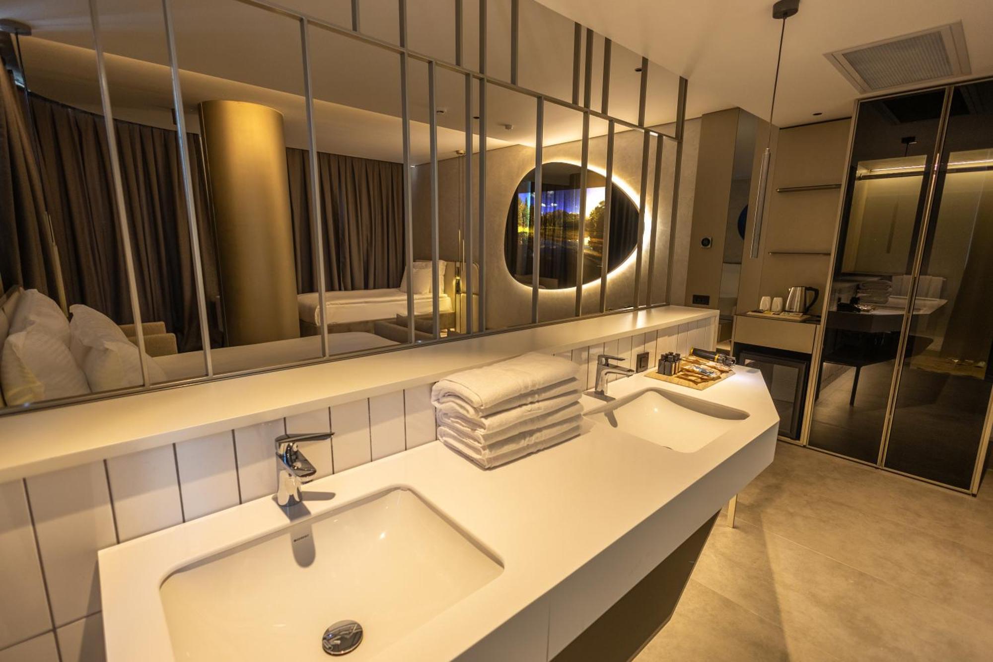 אנטליה Four Hills Hotel מראה חיצוני תמונה